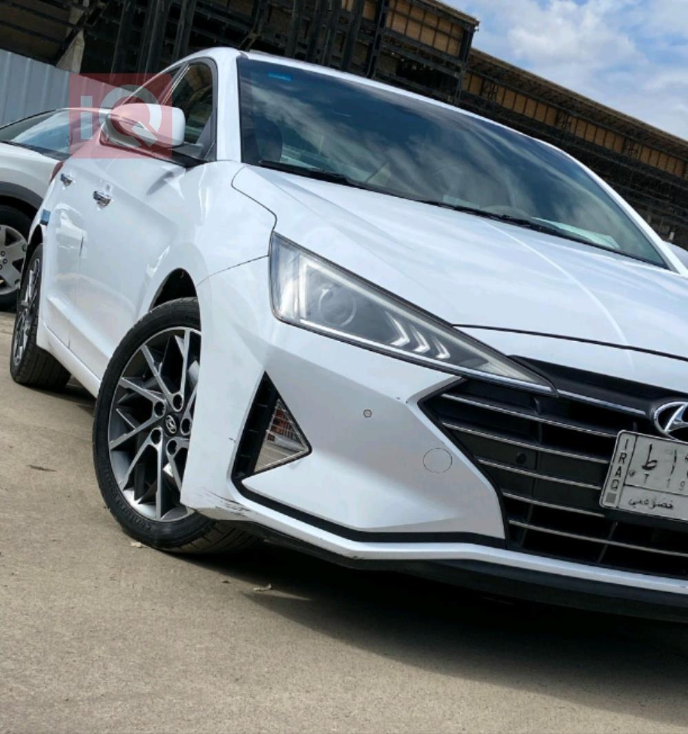 هیوندای ئەلەنترا